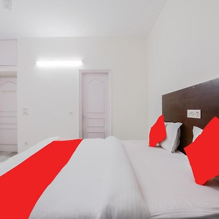 Hotel O Green Villa New Delhi Luaran gambar