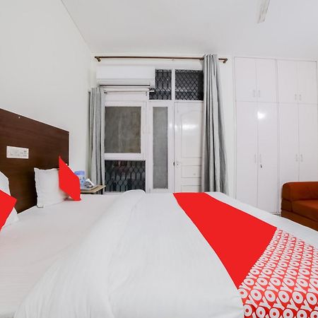 Hotel O Green Villa New Delhi Luaran gambar
