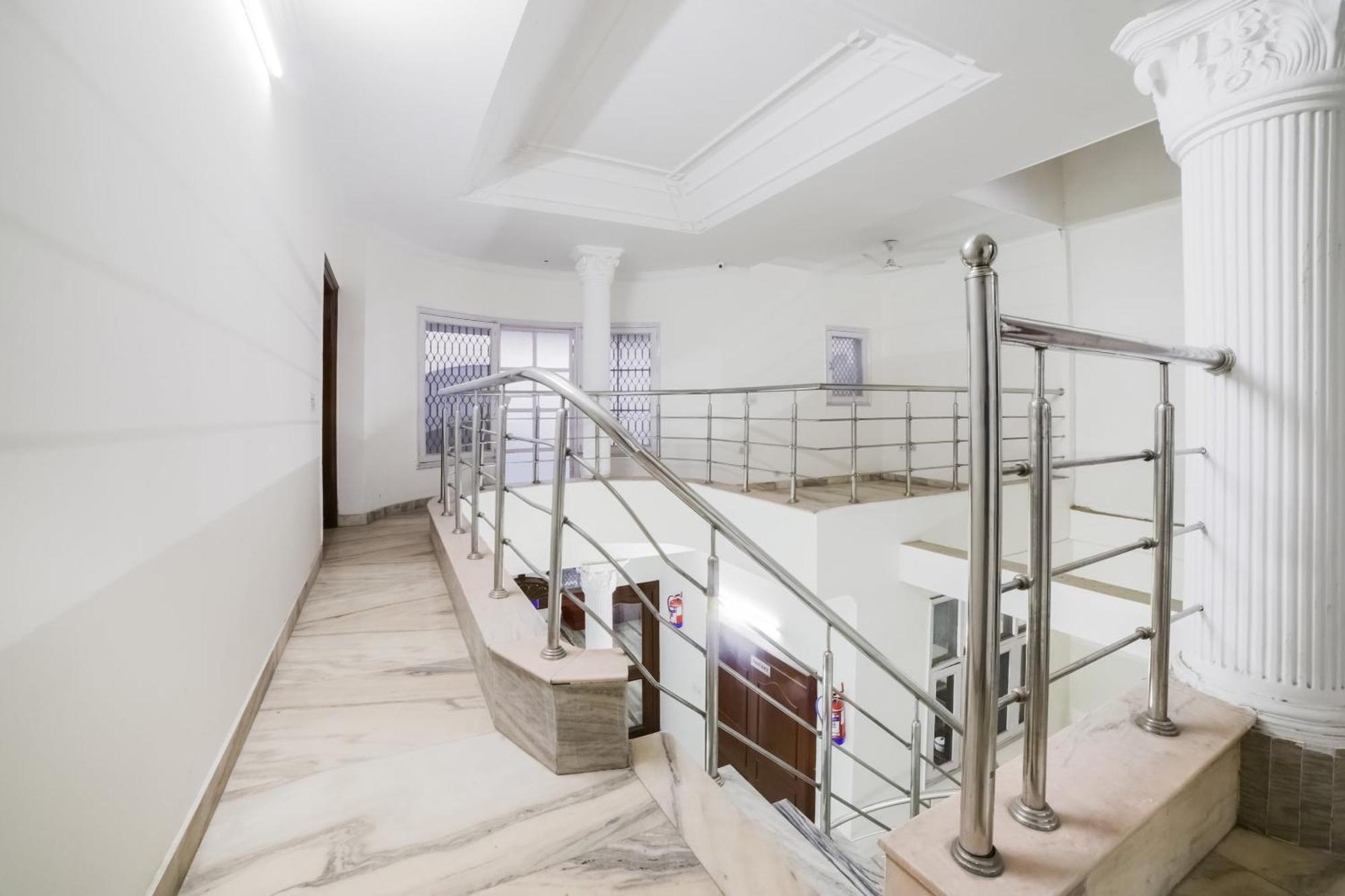 Hotel O Green Villa New Delhi Luaran gambar