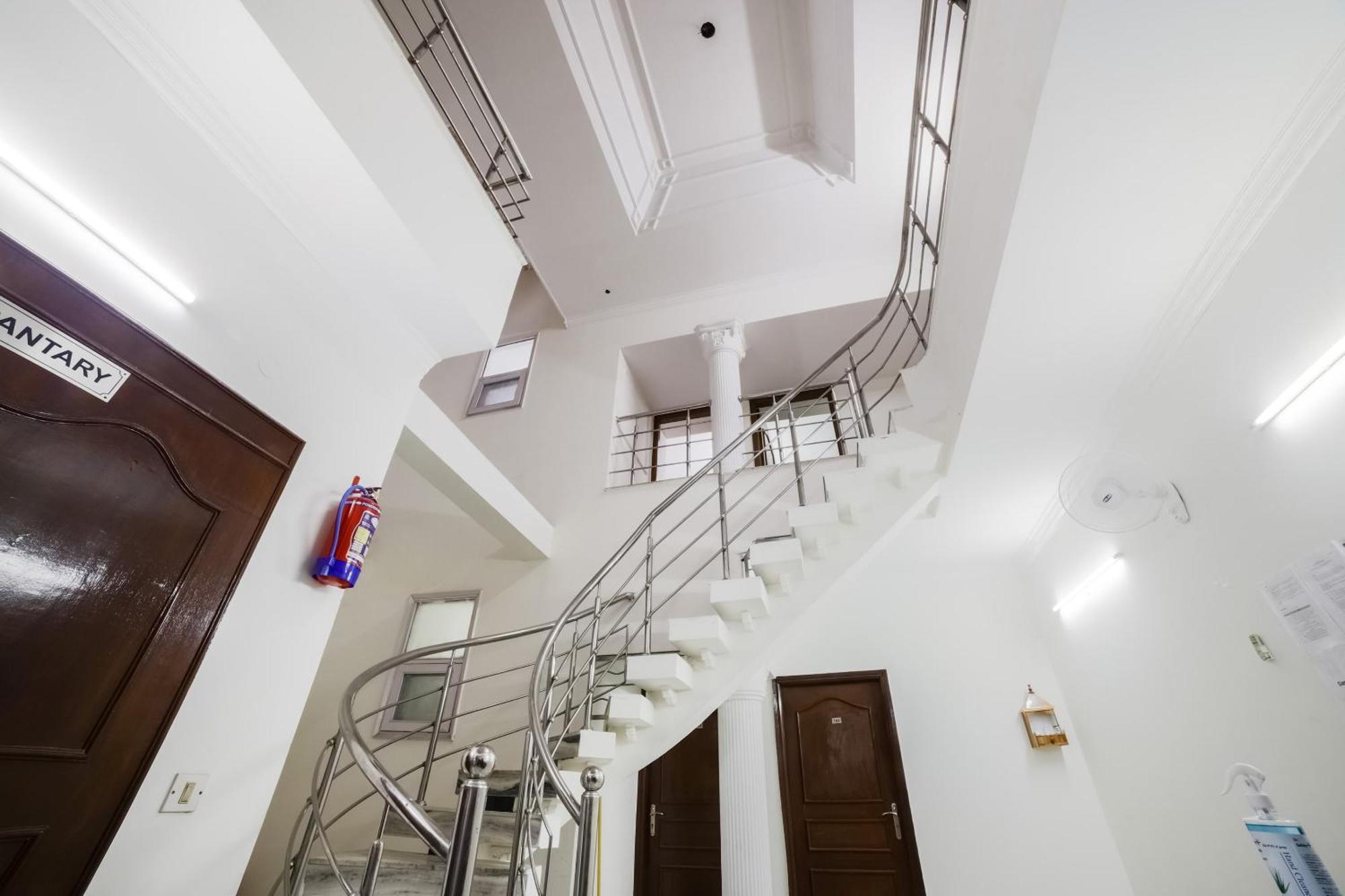 Hotel O Green Villa New Delhi Luaran gambar